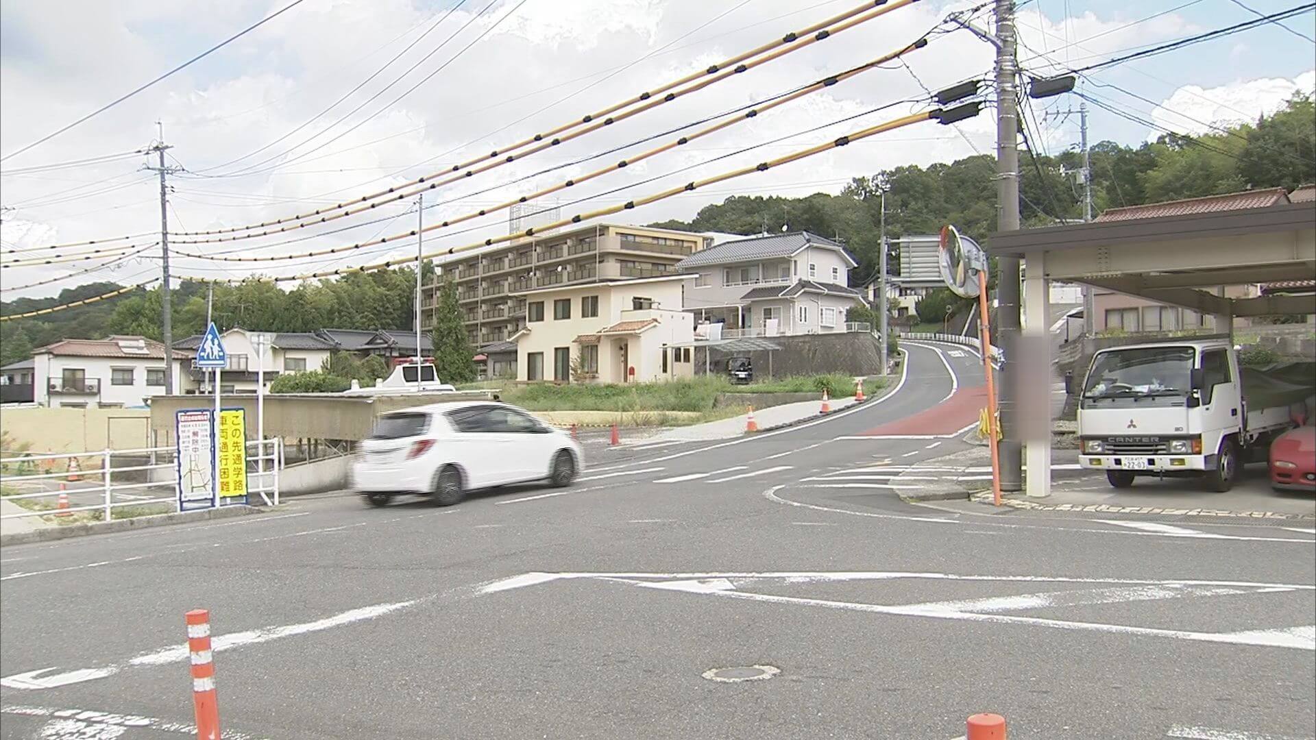 保育士の女（３１）ひき逃げの疑いで逮捕　５３歳男性がかかと骨折の重傷　広島・東広島市